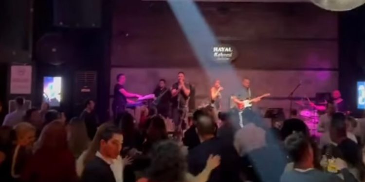 Eğlence yerlerinde gece müzik yasağı kaldırıldı