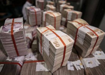 Bütçe, ocak-mayıs döneminde 263.6 milyar TL açık verdi