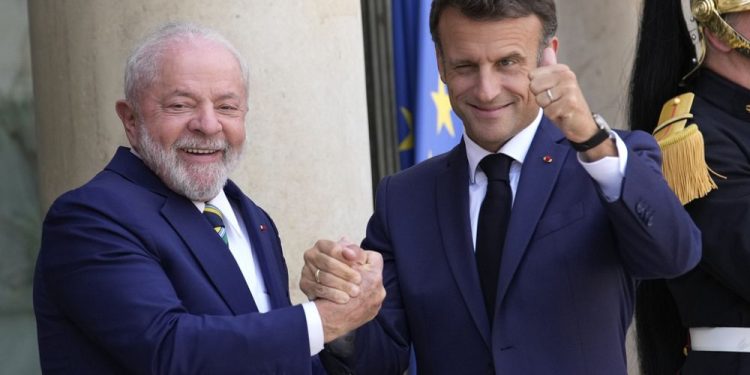 Macron: Dünya Bankası ve IMF’de reform konusunda tam görüş birliği var