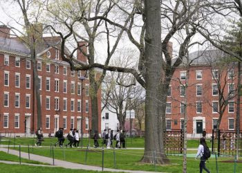 ABD Yüksek Mahkemesi, iki üniversitesinin ‘pozitif ayrımcılık’ uygulamasına karşı çıktı