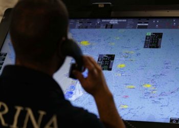 İtalyan özel kuvvetleri, kaçak göçmenlerin alıkoyduğu Türk gemisini kurtardı