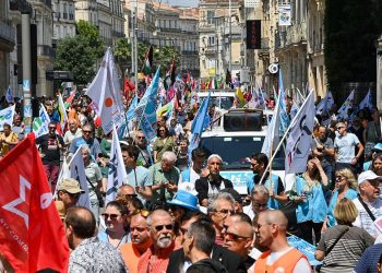 VIDEO : Fransızlar emeklilik reformunu 14. defa protesto etti; katılım en düşük seviyesini gördü