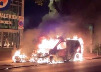 17 yaşındaki genç, polis kurşunuyla ölmüştü: Fransa'da araçlar ateşe verildi, gözaltılar var