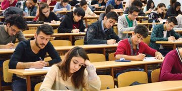3,5 milyon aday YKS’de ter döktü