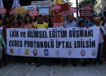 Eğitim emekçileri: İmama değil öğretmene kadro