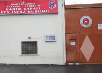 Nefes almakta zorlanan tutuklu günde bir saat uyuyabiliyor