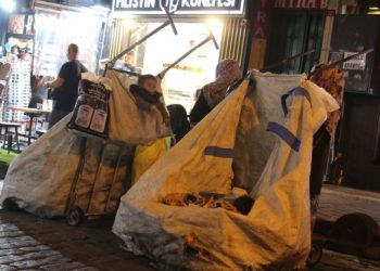 Evsiz sığınmacıların yaşam mücadelesi