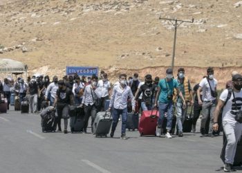 Dünya Mülteciler Günü: İnsanlar göç ettiriliyor