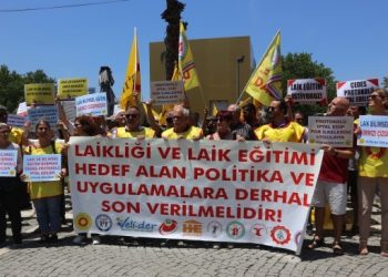 İzmir’de ÇEDES protestosu