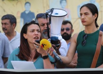 Ahrar’uş Şarkkiye komutanının üniversitede okutulması protesto edildi