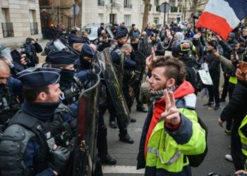 Emeklilik reformu karşıtı gösterilerde 28 gözaltı