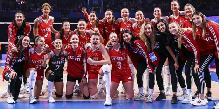 A Milli Kadın Voleybol Takımı, Sırbistan'ı mağlup etti