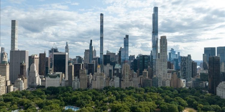 ABD ekonomisi ilk çeyrekte yüzde 2 ile beklentilerin üzerinde büyüdü