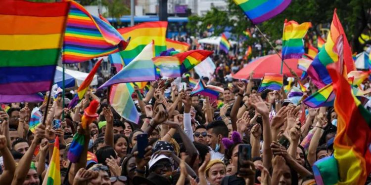 ABD’de LGBT bireyler için ‘olağanüstü hal’ ilanı
