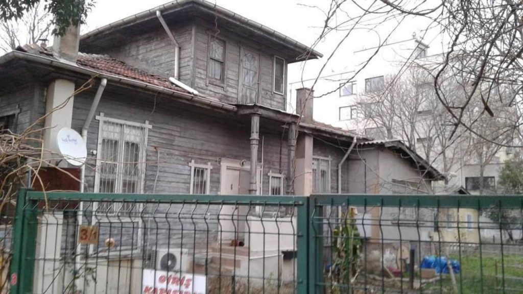 AKP'li belediye, TCDD’nin milyonlarca liralık arazisini 'dini ve sosyal tesis' için aldı