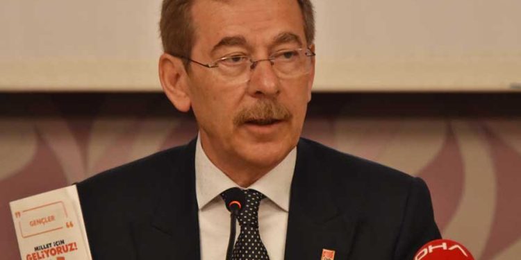Abdüllatif Şener, CHP’den istifa etti: İlk turda Sinan Oğan’a ikinci turda ise boş oy attım