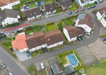 Açık artırmayla satılan sokağı alan Türk kardeşler Almanya'da kriz yarattı