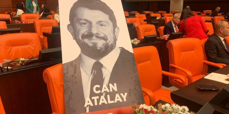 Ailelerden Can Atalay'ın serbest bırakılması için ortak çağrı: 'Bize adaleti öğreten kişi'