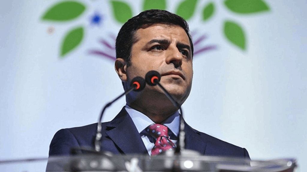 Aktif siyaseti bıraktığını açıklayan Selahattin Demirtaş: Seçimi aslında Kılıçdaroğlu kazandı; olanlar tümüyle operasyondu