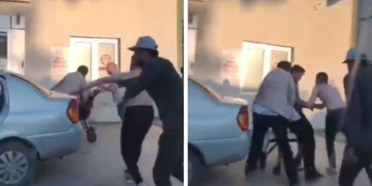 Samsun’da hastaneye alkollü ve yaralı olarak gelen kişilerin saldırısına uğrayan doktor, beyin travması geçirdi.