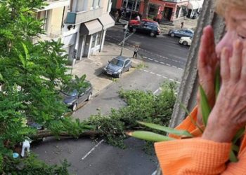 Almanya’nın Hessen eyaletini fırtına vurdu