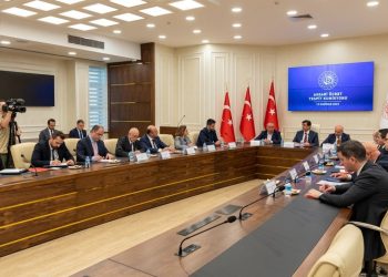 Asgari ücrete ara zam için bugün ilk kez rakam konuşuluyor