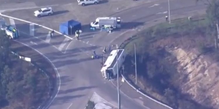 Avustralya'daki son 30 yılın en ölümcül trafik kazası: 10 ölü, 25 yaralı