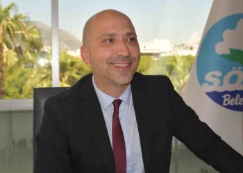 Aydın Söke'de yeni belediye başkanı Mustafa İberya Arıkan oldu