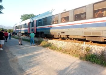 Aydın'da trenin çarptığı iki yaşındaki bebek öldü