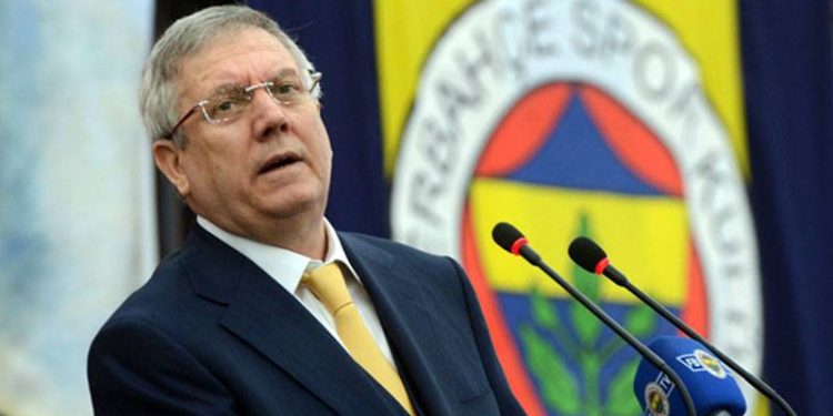 Eski Fenerbahçe Başkanı Aziz Yıldırım, yaptığı açıklamanın ardından başkanlığa tekrar adaylığını açıklayacağı iddialarını yalanladı.