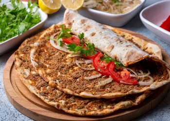 Bakanlıktan ‘gıda terörüne’ izin çıktı; pide ve lahmacunda sakatat da kullanılabilecek