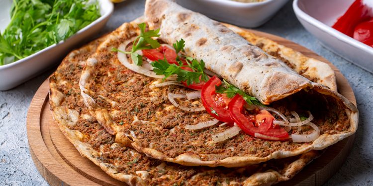 Bakanlıktan ‘gıda terörüne’ izin çıktı; pide ve lahmacunda sakatat da kullanılabilecek