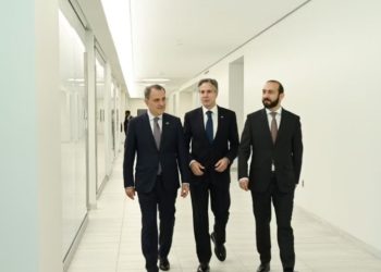 Blinken, Azerbaycan ve Ermenistan dışişleri bakanlarıyla görüştü