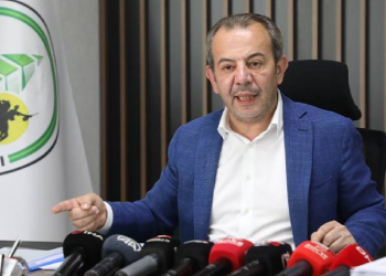 Bolu Belediye Başkanı Özcan, heykelini dikmek için Erdoğan'a mektup yazdı