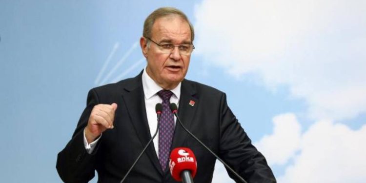 CHP Sözcüsü Faik Öztrak, dün gerçekleşen CHP MYK toplantısına ve seçim sonuçlarına dair parti genel merkezinde açıklamarda bulundu.