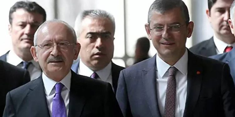 CHP Genel Başkanı Kemal Kılıçdaroğlu'nun, "Sorumluluk almaktan kaçmayacağım" diyerek değişim vurgusu yapan CHP Grup Başkanı Özgür Özel'i genel başkanlık konusunda destekleyebileceği konuşuluyor.
