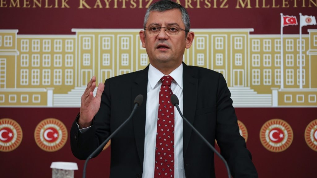 CHP'li Özgür Özel: Can Atalay Çarşamba'ya kadar tahliye edilip yemin etmeli