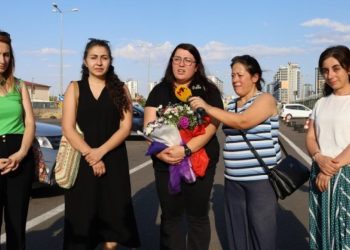 Cezaevinden çıkan gazeteci Canözer: Tutsak arkadaşlarımızı savunmaya devam edeceğiz