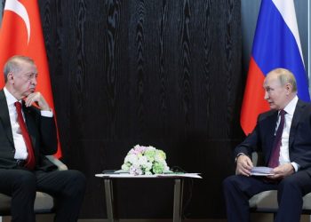 Cumhurbaşkanı Recep Tayyip Erdoğan'ın Rusya Devlet Başkanı Vladimir Putin ile yaptığı telefon görüşmesinde Rusya-Ukrayna savaşındaki gelişmeler ele alındı.