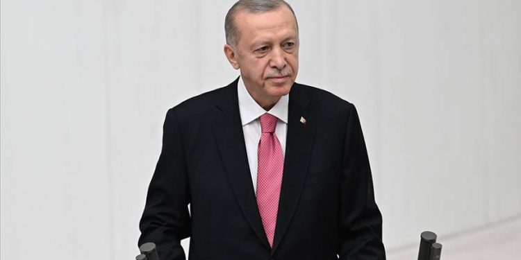 Cumhurbaşkanı Erdoğan, yemin ederek 2028’e kadar sürecek görevine başladı