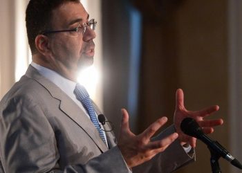 Daron Acemoğlu: Türkiye iki büyük tehditle karşı karşıya