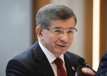 Davutoğlu'ndan Nebati paylaşımı: Bunlarda utanma, ar, haya kalmamış, siyasi ahlak hiç kalmamış