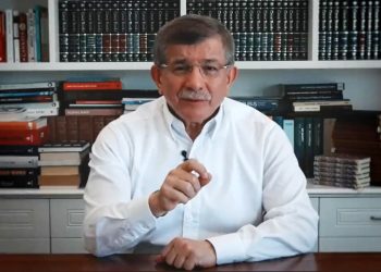 Davutoğlu’ndan faiz artırımı yorumu: Sayın Erdoğan! Nas ortada, siz neredesiniz?