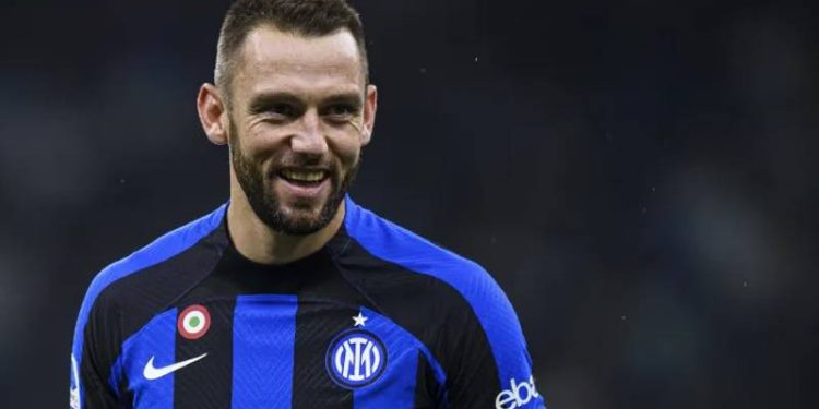 De Vrij'den Fenerbahçe'yi şaşırtan talep