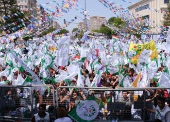 Devrimci Parti Genel Başkanı Öneren: Özgürlük sokak mücadelesinde