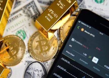 Dolar ve altındaki yükseliş sürüyor, sterlin bankalarda 30 liraya yükseldi