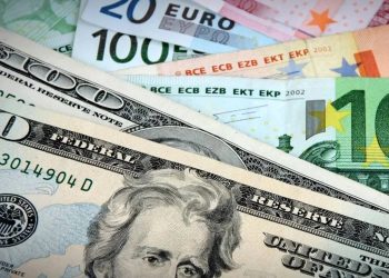 Dolar ve euro haftanın ilk gününe nasıl başladı?