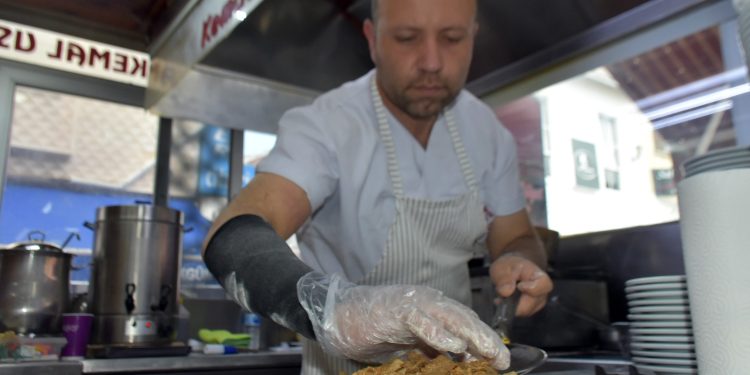 Edirne'nin meşhur tava ciğerinde tavan fiyat delindi; porsiyonu 160 TL'ye çıktı