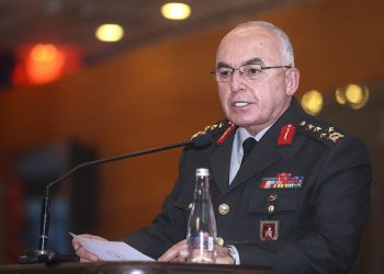 Erdoğan, Musa Avsever'i 'geçici' Genelkurmay Başkanı olarak atadı