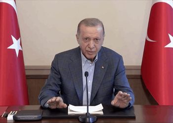 Erdoğan partililerle bayramlaşmada konuştu: Memur maaşları için tarih verdi; İsveç'e tepki gösterdi